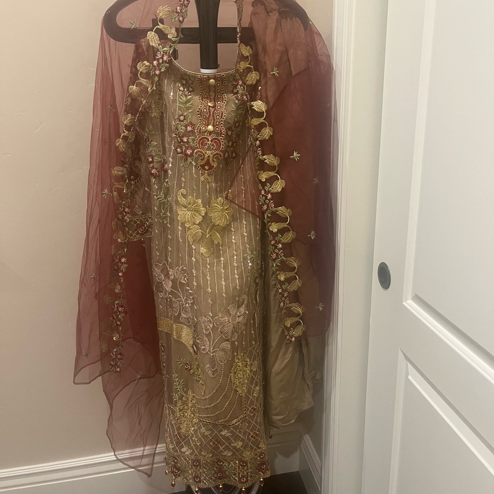 Indian suit